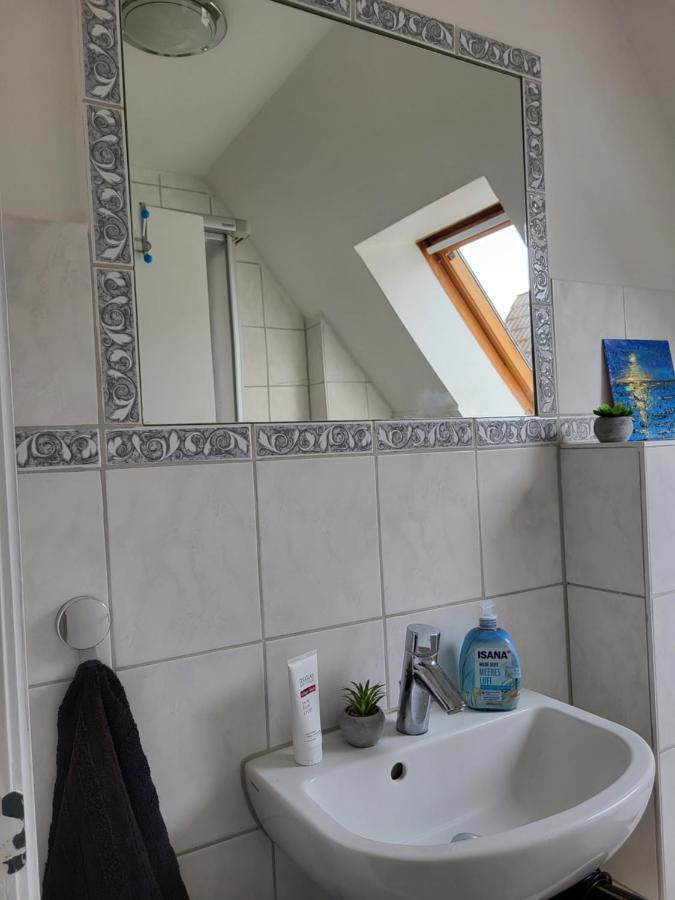 Westkueste Ferienwohnung Хайде Екстериор снимка